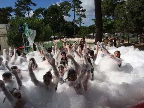 camping-club-les-pins-le-grand-village-plage-31mep