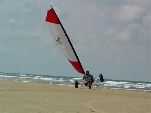 camping-club-les-pins-le-grand-village-plage-wxrrq