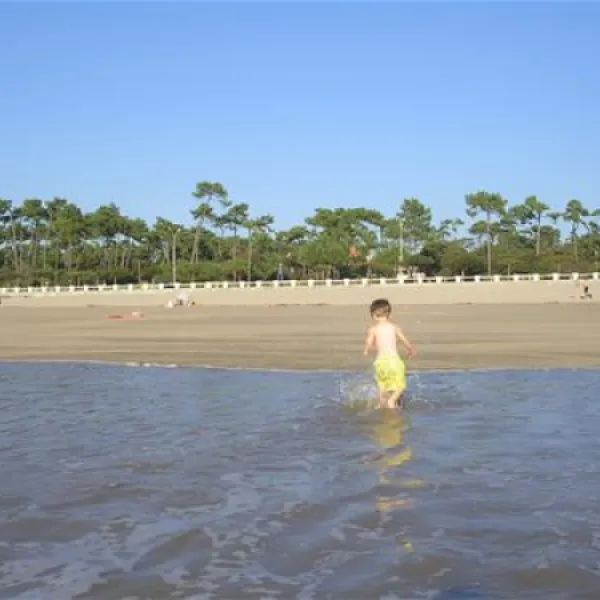 camping-le-bois-roland-mdis-kmqrz