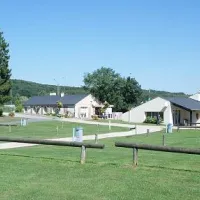 Camping Les Petits Pres