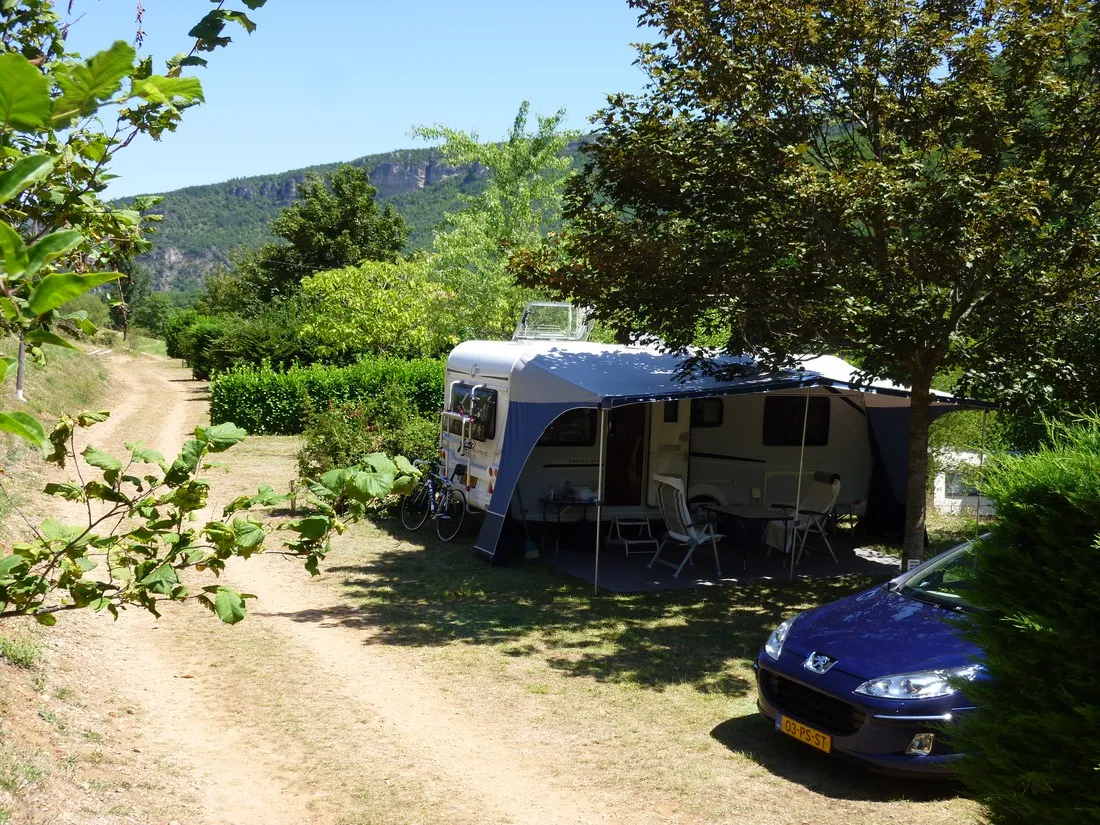camping-le-roc-qui-parle-nant-tkdag