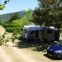 camping-le-roc-qui-parle-nant-tkdag