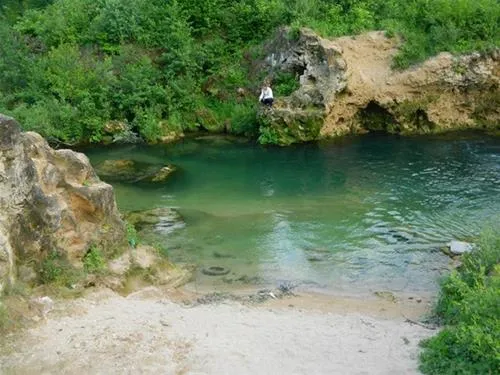 auto-camp-jajcejajce-youth-hostel-jajce-kmzhm