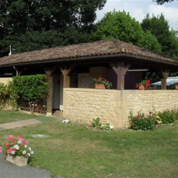 le-port-de-limeuil-alles-sur-dordogne-bt6ug