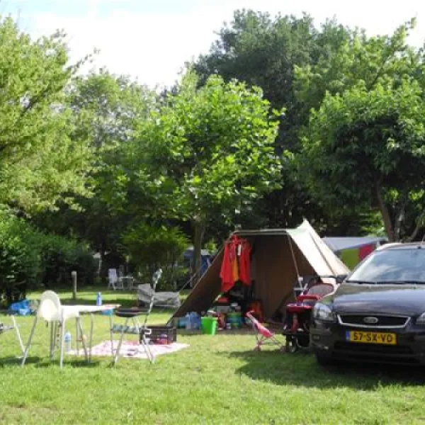 le-port-de-limeuil-alles-sur-dordogne-djnxc