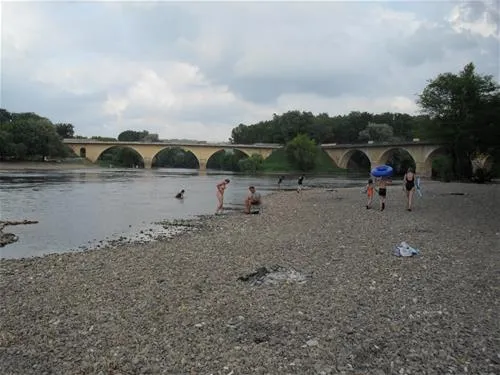 le-port-de-limeuil-alles-sur-dordogne-lmfjd