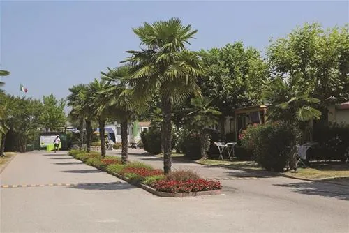 camping-butterfly-peschiera-del-garda-zfapu