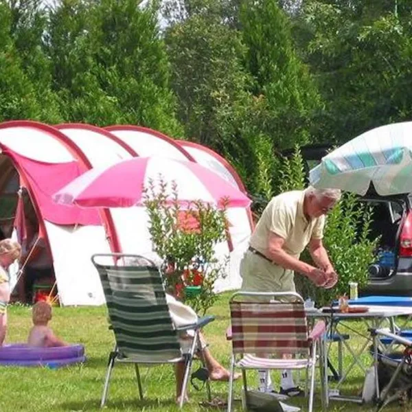 camping-des-alouettes-cognac-la-foret-t0mjo