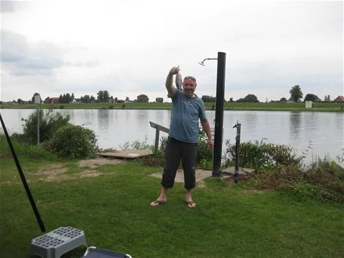 camping-land-an-der-elbe-bei-hamburg-stove-bei-drage-bh4qi