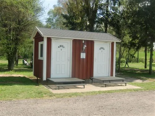 camping-land-an-der-elbe-bei-hamburg-stove-bei-drage-epvao
