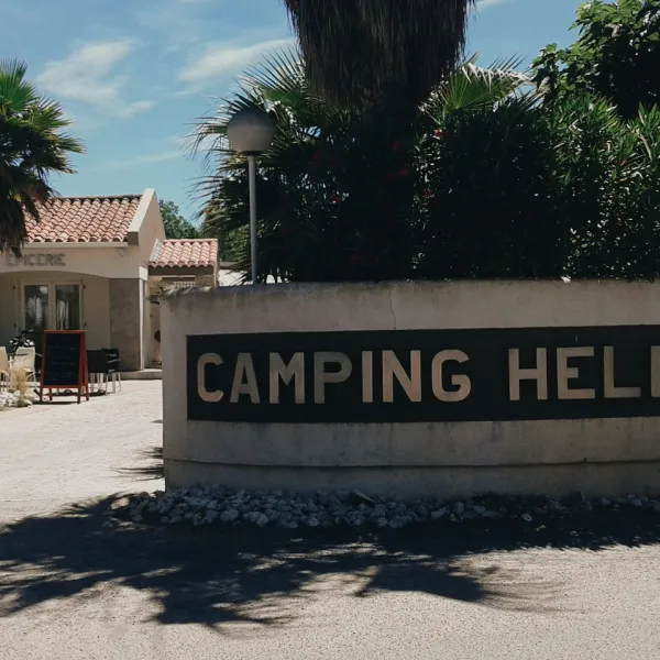 camping-domaine-ste-cecile-vias-uubvt