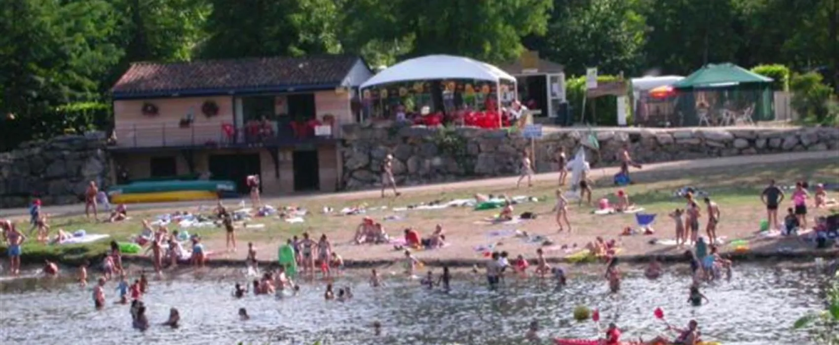 Camping De La Plage  