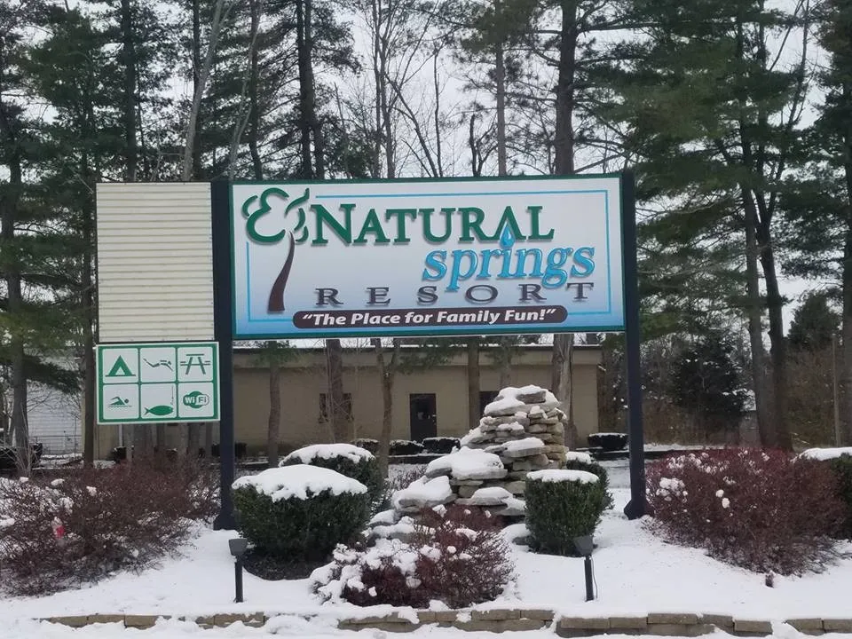 natural-springs-resort-new-paris-zsdxh