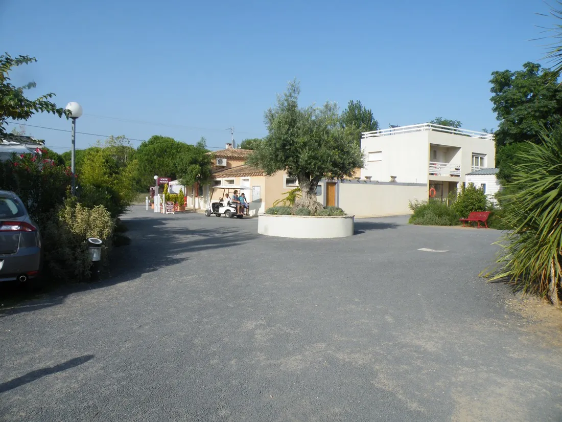 camping-pleine-mer-vias-de53n