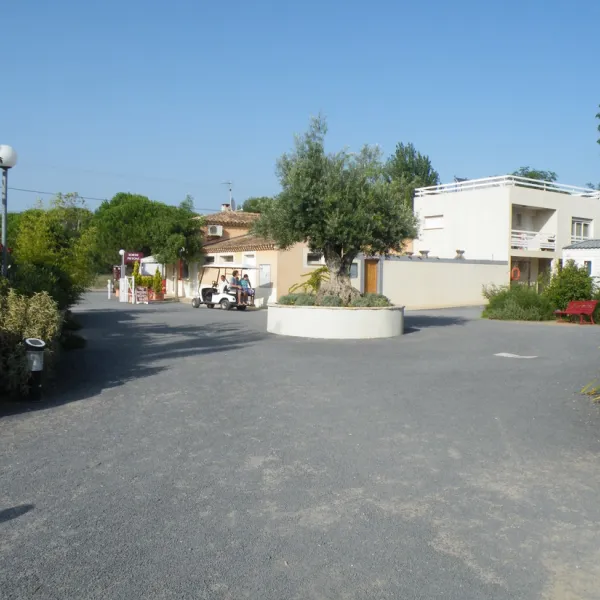 camping-pleine-mer-vias-de53n