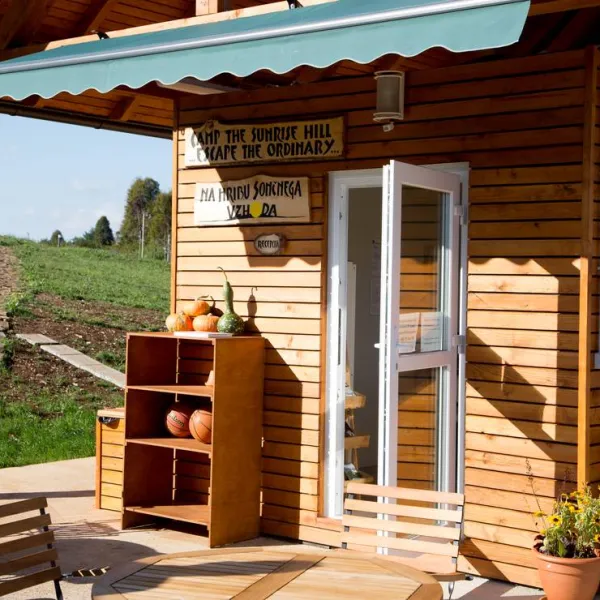 Camping & glamping The Sunrise Hill Pivka