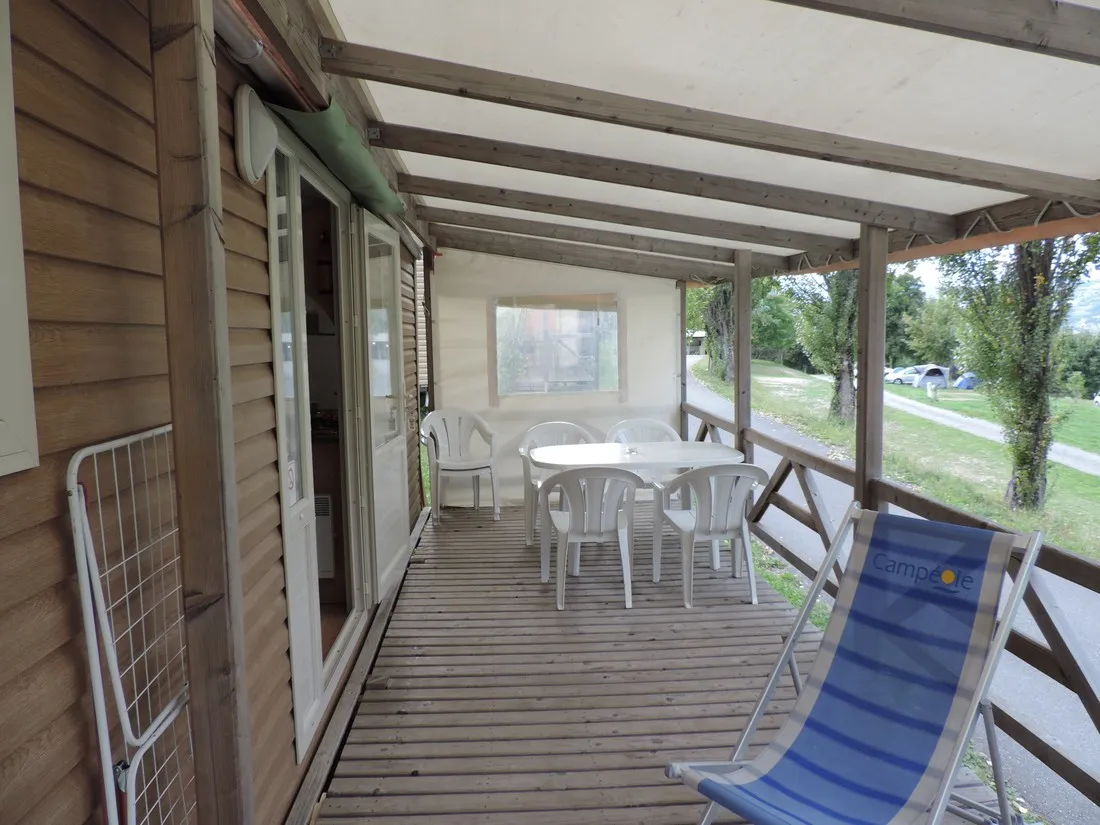 du-lac-glamping-laval-de-cere-kiq2v