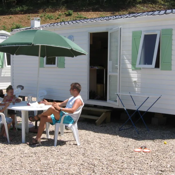 du-lac-glamping-laval-de-cere-rl3p8