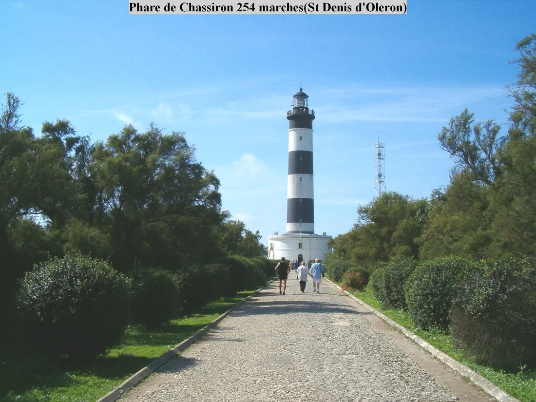 au-petit-port-de-l-houmeau-lhoumeau-charente-maritime-gfvbi