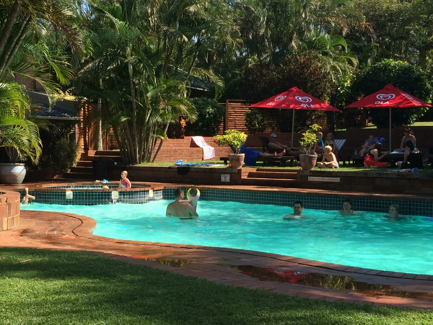 villa-spa-holiday-resort-otznt