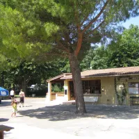 le-grand-bois-le-pontet-vaucluse-2dhiq