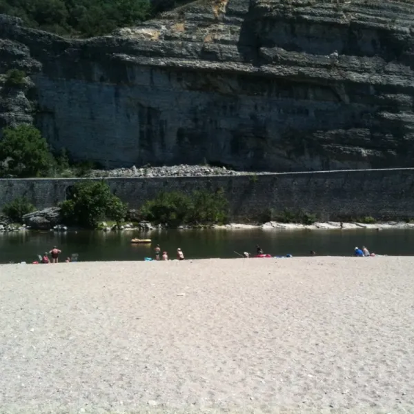 le-riviera-ruoms-sampzon-ardeche-oudsi
