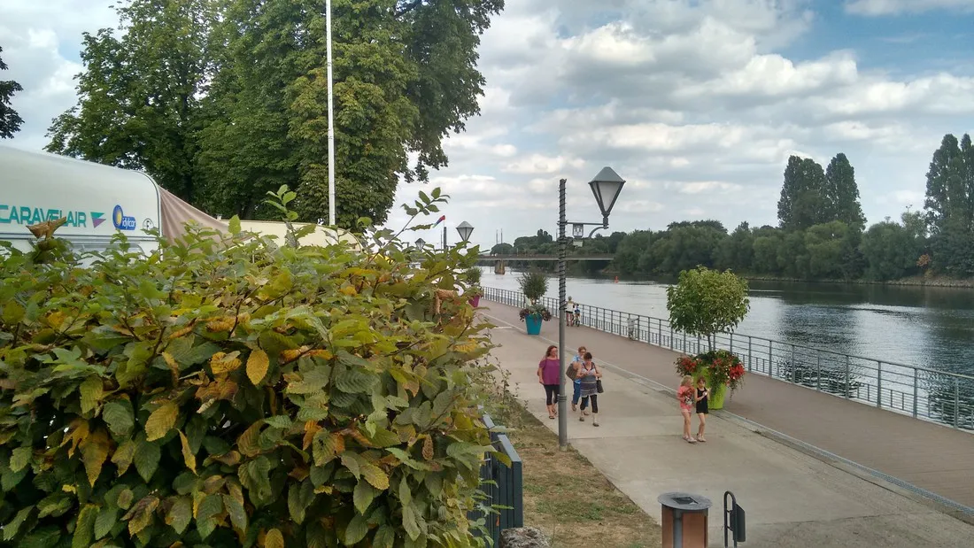 municipal-touristique-du-parc-napoleon-thionville-m7oyn
