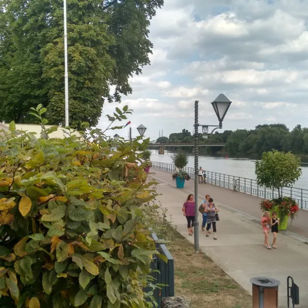 municipal-touristique-du-parc-napoleon-thionville-m7oyn
