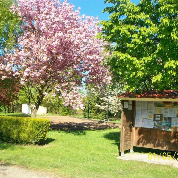 le-pont-rouge-et-les-vignes-chipilly-suycc